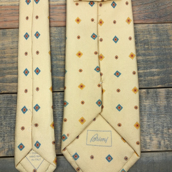 BRIONI Italy Men's yellow lavender & orange tie